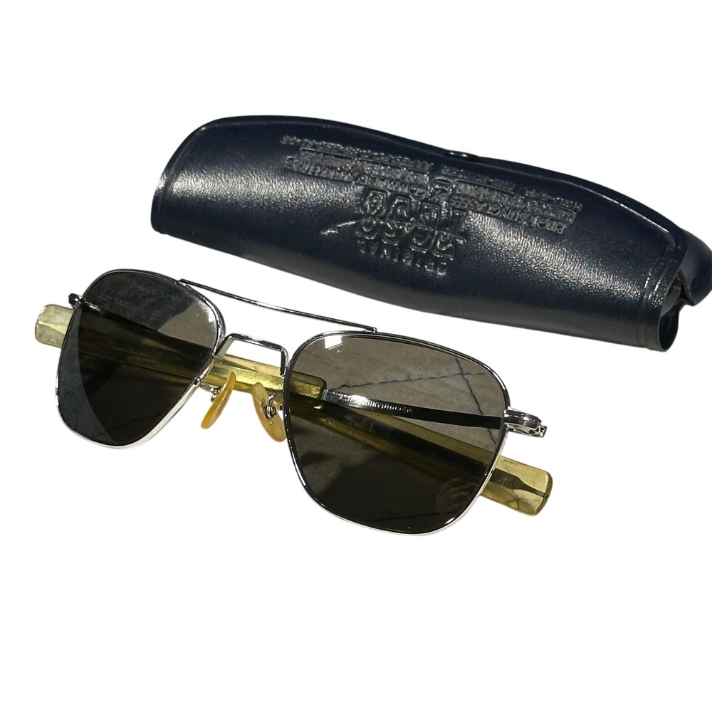 Vintage Original American Optical AO Command USA 5 1/2 Pilot Sunglasses w/ Case